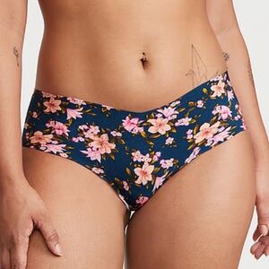 Victoria’s Secret Navy No-show Floral Cheeky Panty Medium